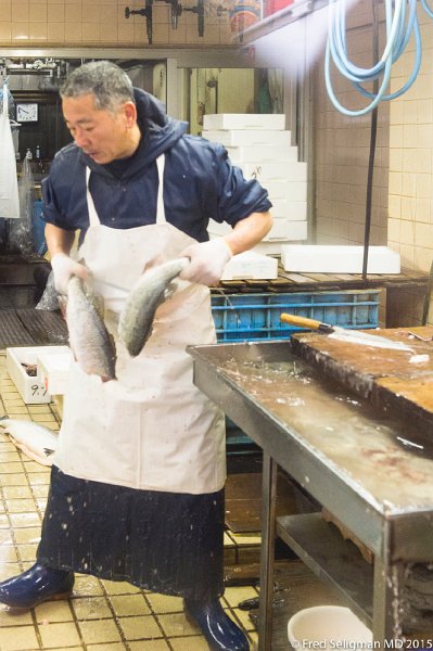 20150314_095002 D4S.jpg - Fishmonger, Chinatown, Kobe